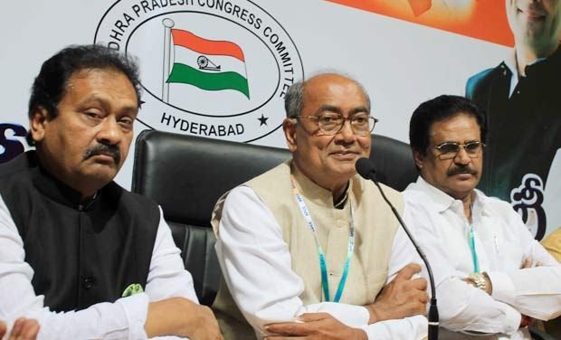 Digvijaya Singh Press Meet on T-BILL, Gandhi Bhavan Hyderabad 13 Dec 2013